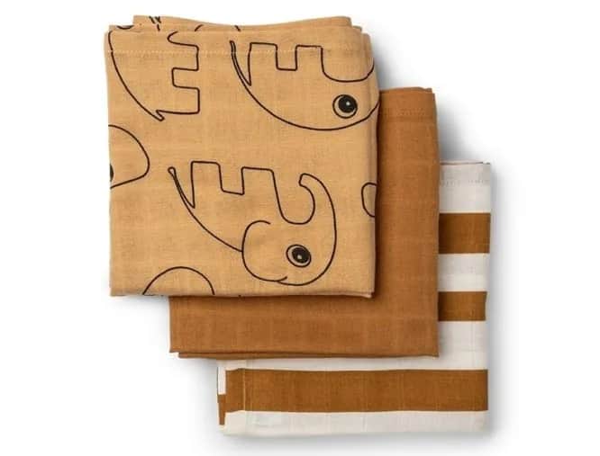 Pieluchy tetrowe czy muślinowe? Kompleksowe porównanie dla rodziców